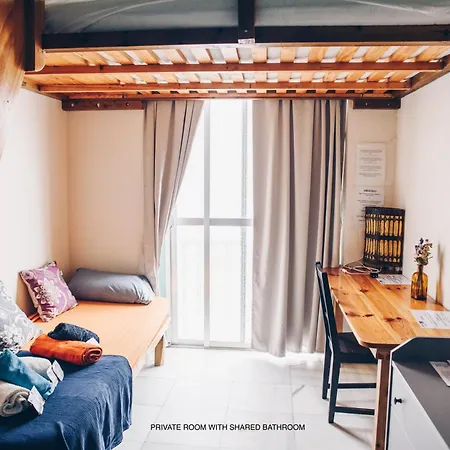 Casa Piratas Y Mina * Кадис